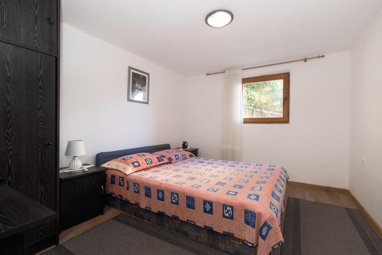 Apartments Jaksa ヴィス エクステリア 写真