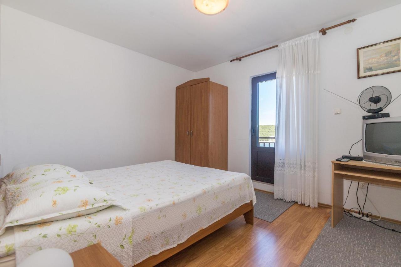 Apartments Jaksa ヴィス エクステリア 写真
