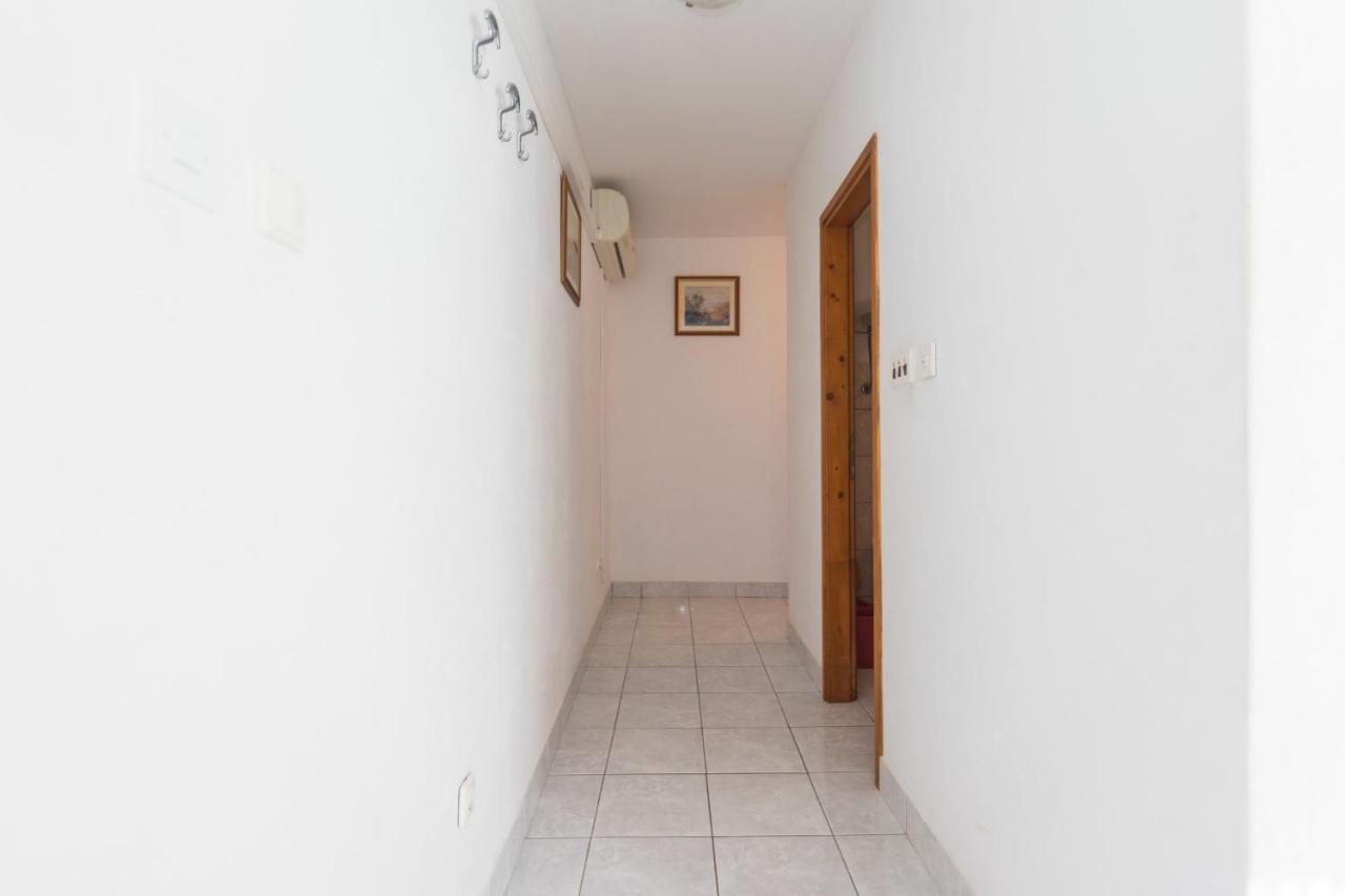 Apartments Jaksa ヴィス エクステリア 写真